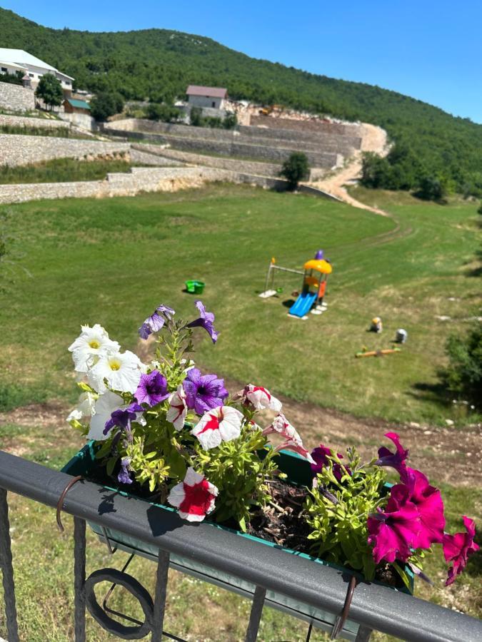 Etno Selo Montegoat Hotel Nikšić Екстериор снимка