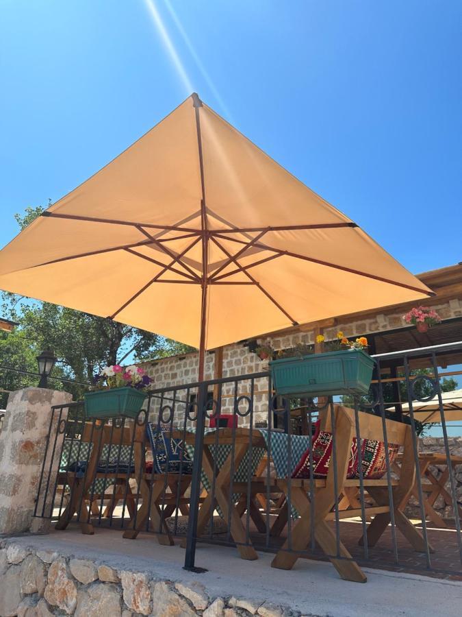 Etno Selo Montegoat Hotel Nikšić Екстериор снимка